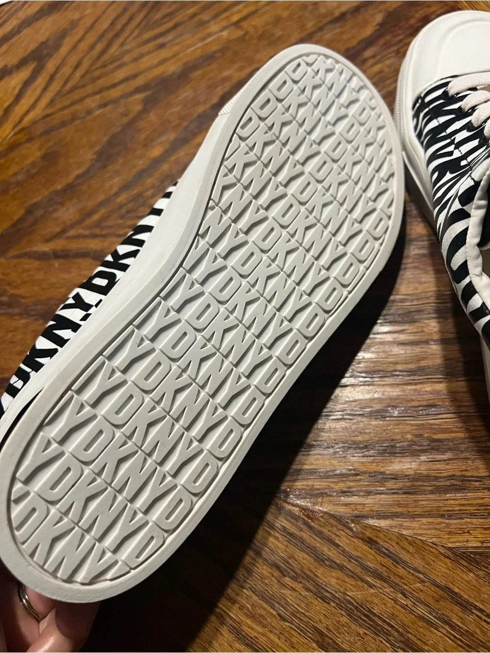 DKNY Black and White Low Top Sneakers like new